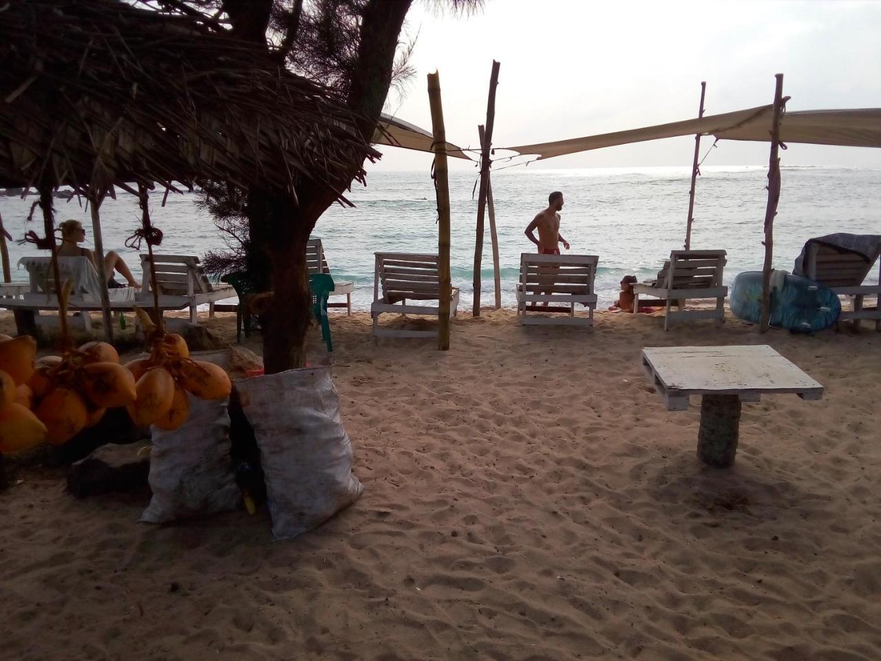 Ocean Edge Villa Midigama East Exterior foto